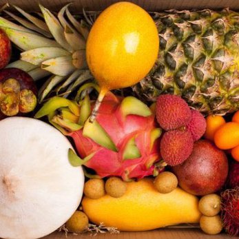 Коробка с фруктами - Экзотика - фото 1