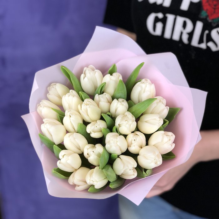 Букет из 25 белых тюльпанов - фото 1