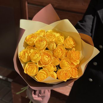 Букет Фива с желтыми розами - фото 2