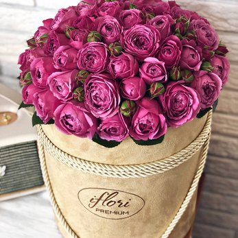 Букет Хлоя XXL с пионовидными розами Мисти Бабблс в шляпной коробке купить