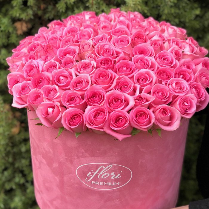 Букет Розалия из розовых роз в шляпной коробке - фото 3